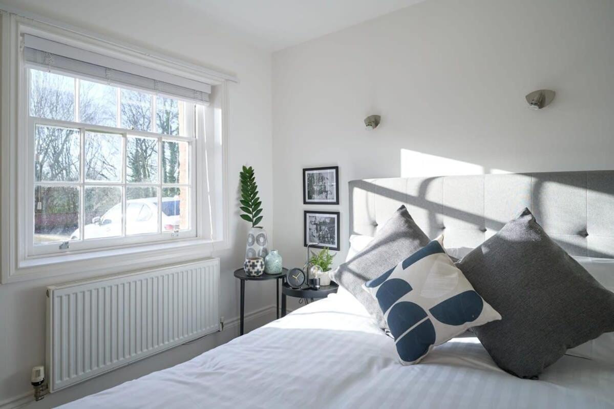 A Stylish Apartment With Parking In Preston 普雷斯顿 外观 照片